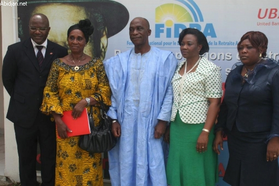 Monétique : Cartes de retraits rechargeables - Uba bancarise les retraités